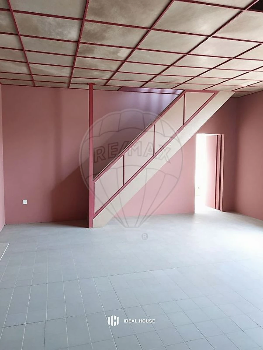 Moradia T3 para Venda em O. Azeméis, Riba-Ul, Ul, Macinhata Seixa, Madail Foto 1