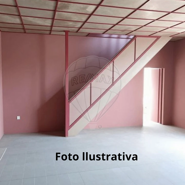 Moradia T3 para Venda em O. Azeméis, Riba-Ul, Ul, Macinhata Seixa, Madail Foto 9