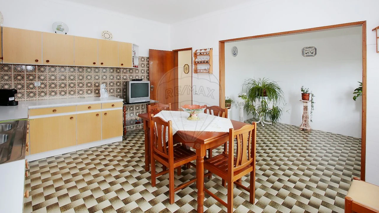 Quinta T8 para Venda em Azoia de Cima e Tremês Foto 31