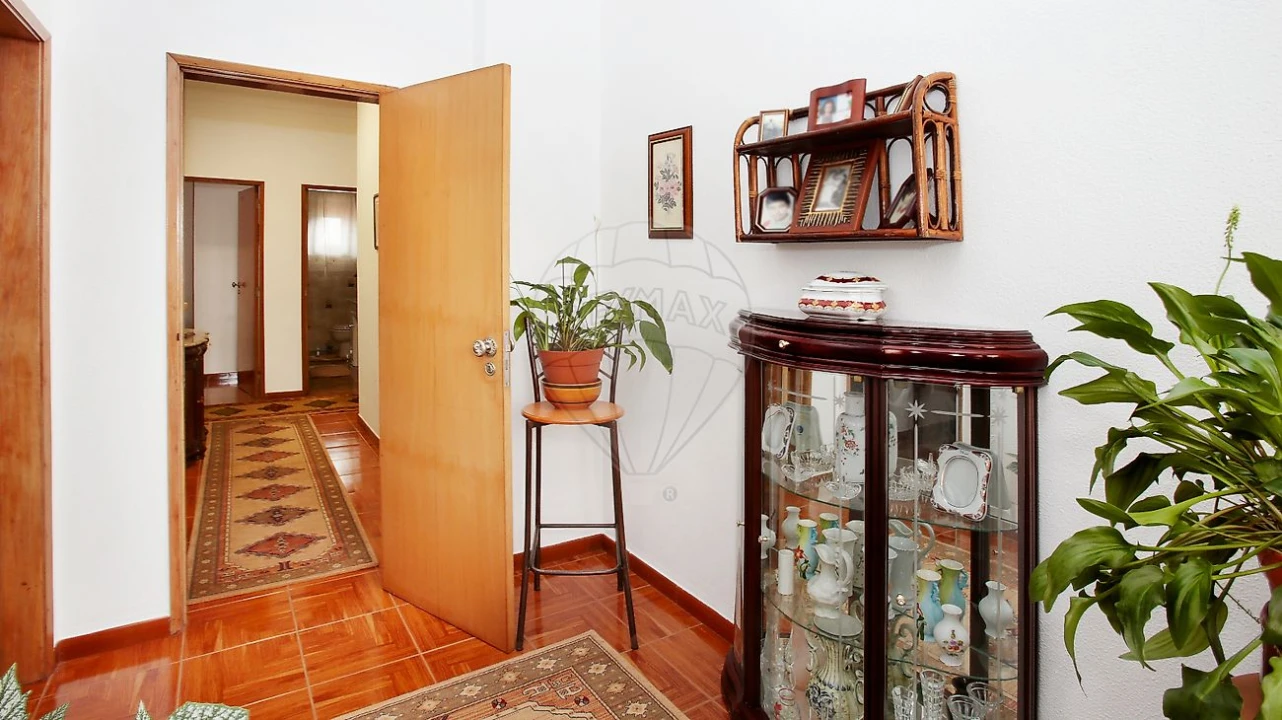 Quinta T8 para Venda em Azoia de Cima e Tremês Foto 18