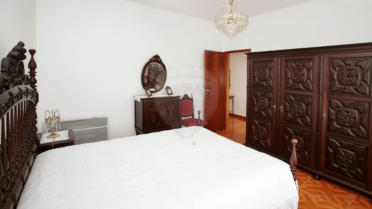 Quinta T8 para Venda em Azoia de Cima e Tremês Foto 2