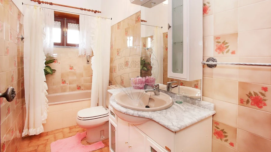 Quinta T8 para Venda em Azoia de Cima e Tremês Foto 29