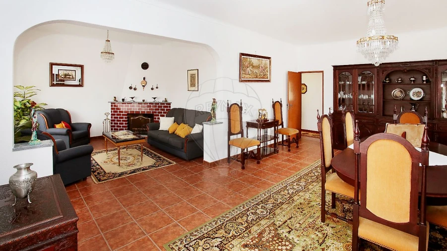 Quinta T8 para Venda em Azoia de Cima e Tremês Foto 9