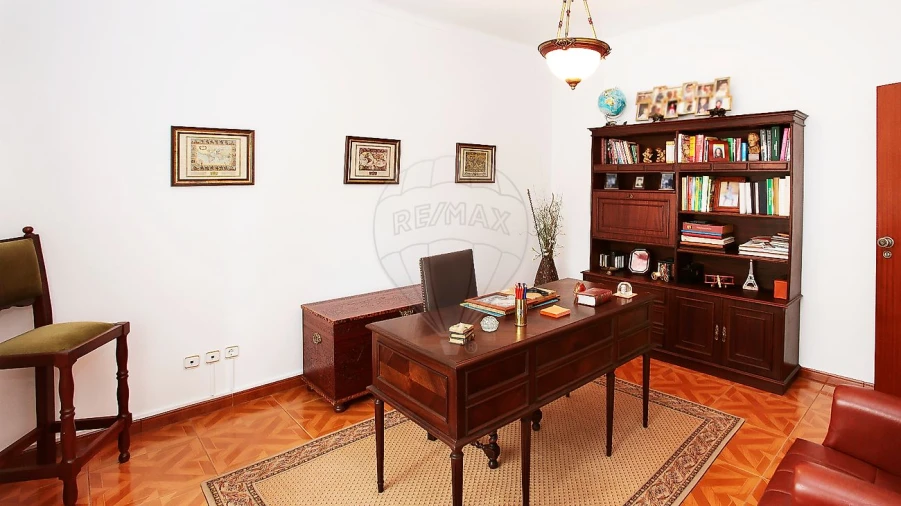 Quinta T8 para Venda em Azoia de Cima e Tremês Foto 11