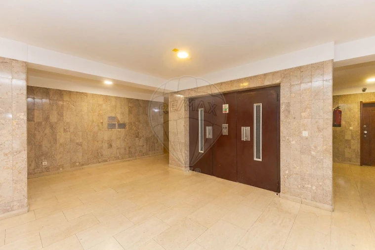 Escritório para Venda em Cedofeita, Santo Ildefonso, Sé, Miragaia, São Nicolau e Vitória Foto 6