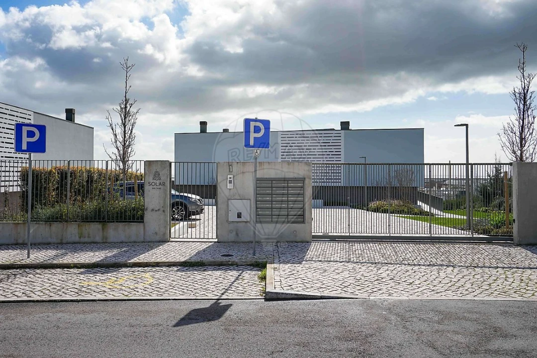 Moradia T4 para Venda em Póvoa de Santa Iria e Forte da Casa Foto 38