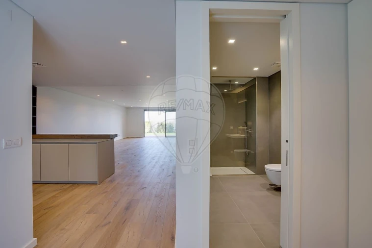 Moradia T4 para Venda em Póvoa de Santa Iria e Forte da Casa Foto 28