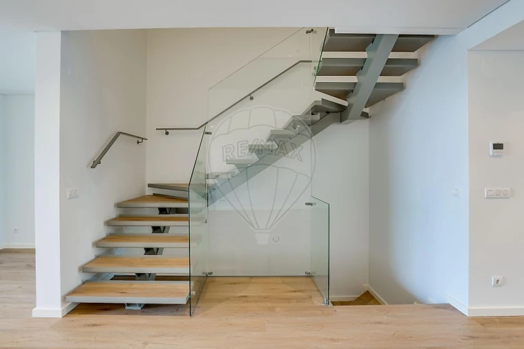 Moradia T4 para Venda em Póvoa de Santa Iria e Forte da Casa Foto 23