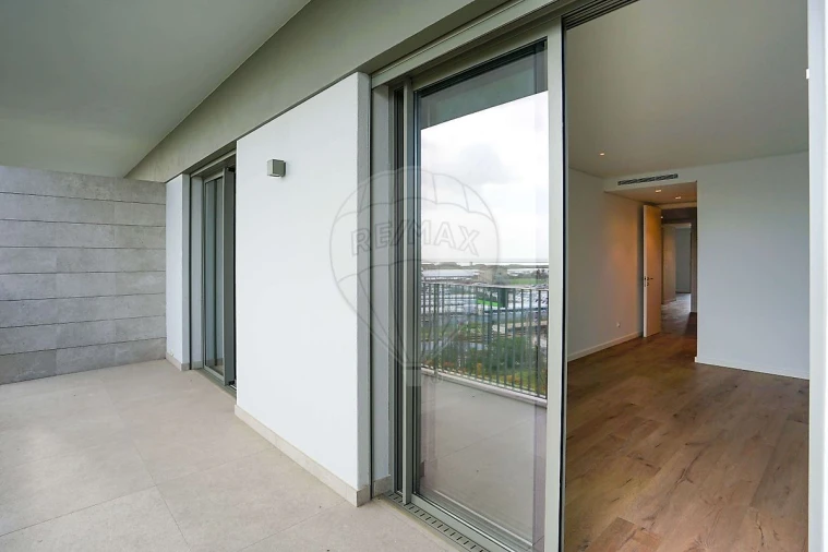 Moradia T4 para Venda em Póvoa de Santa Iria e Forte da Casa Foto 21