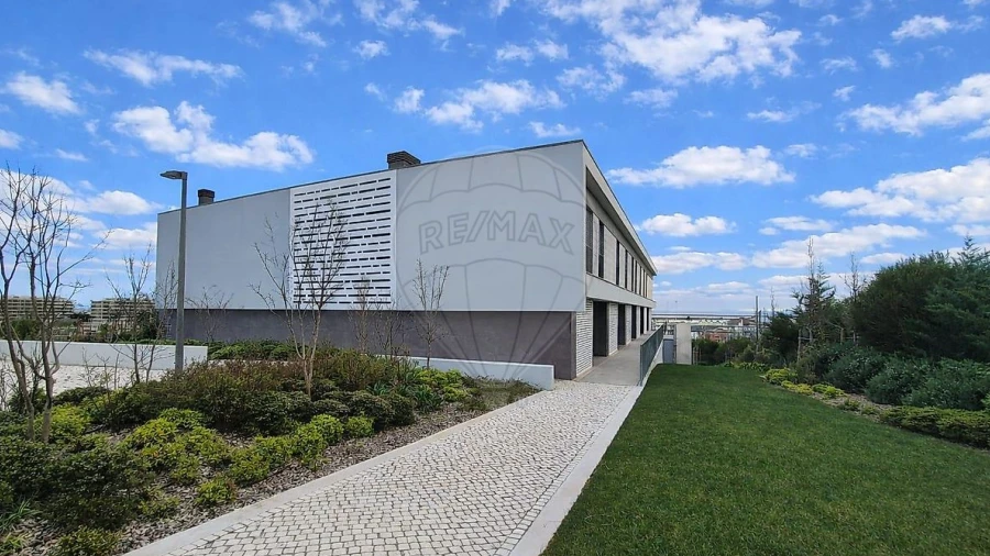 Moradia T4 para Venda em Póvoa de Santa Iria e Forte da Casa