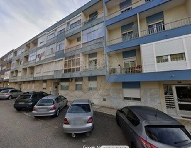 Apartamento T3 para Venda em Póvoa de Santa Iria e Forte da Casa Foto 2