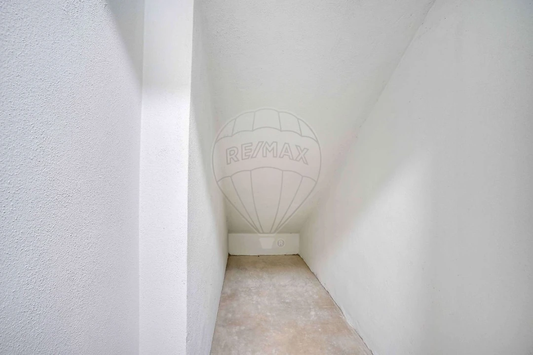 Moradia T4 para Venda em Póvoa de Santa Iria e Forte da Casa Foto 27