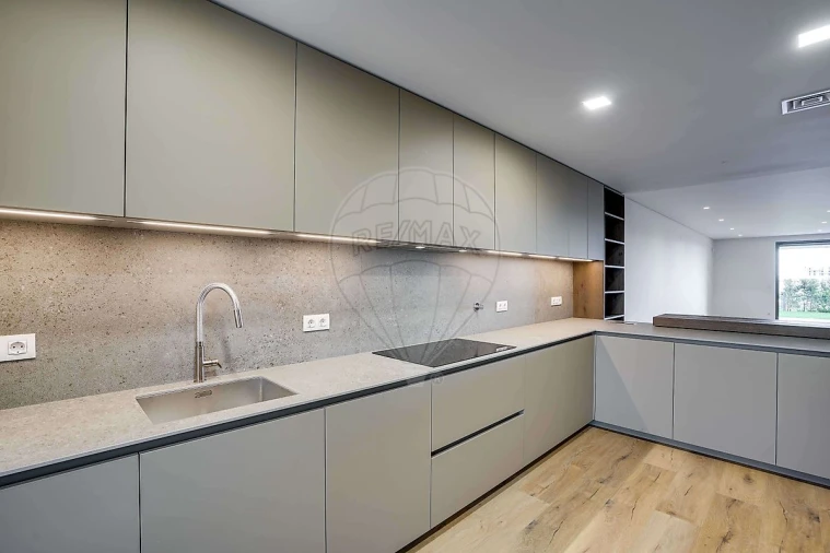 Moradia T4 para Venda em Póvoa de Santa Iria e Forte da Casa Foto 20