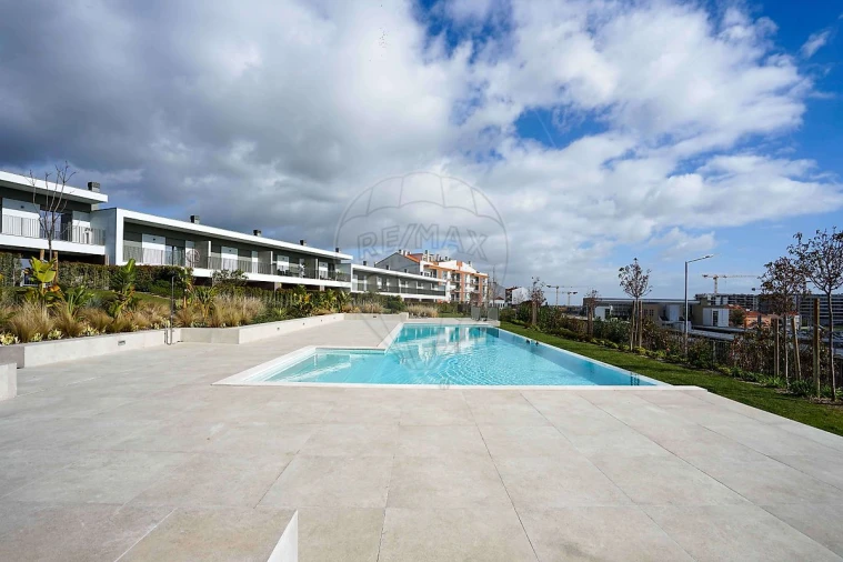 Moradia T4 para Venda em Póvoa de Santa Iria e Forte da Casa Foto 31