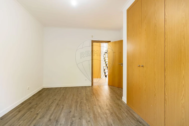 Moradia T3 para Venda em Sesimbra (Castelo) Foto 6