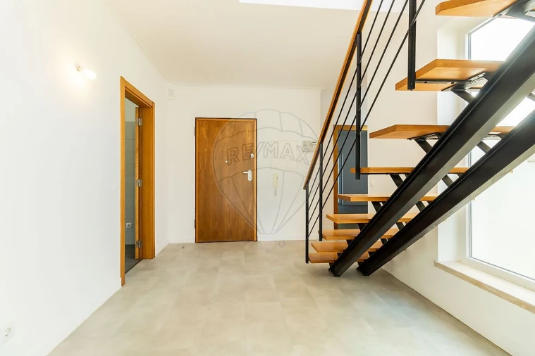 Moradia T3 para Venda em Sesimbra (Castelo) Foto 7