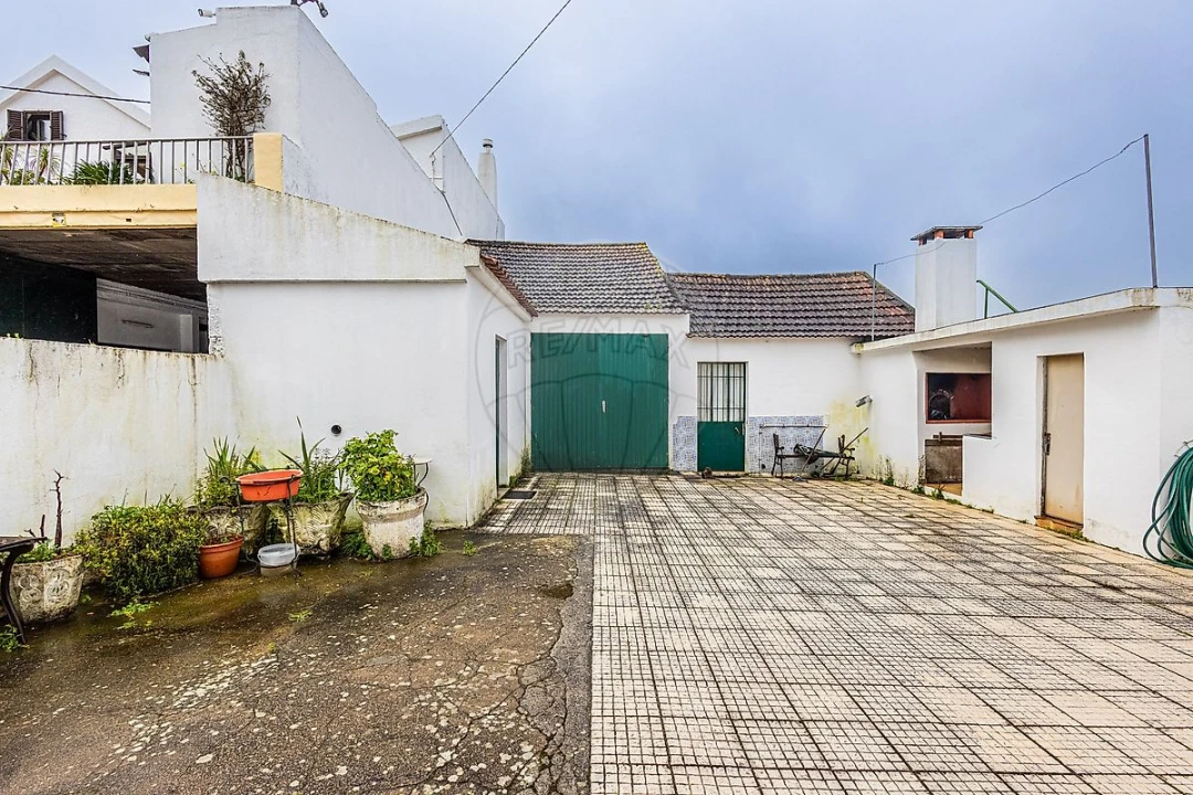 Moradia T2 para Venda em Aveiras de Cima Foto 11