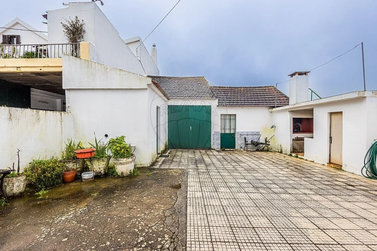 Moradia T2 para Venda em Aveiras de Cima Foto 11