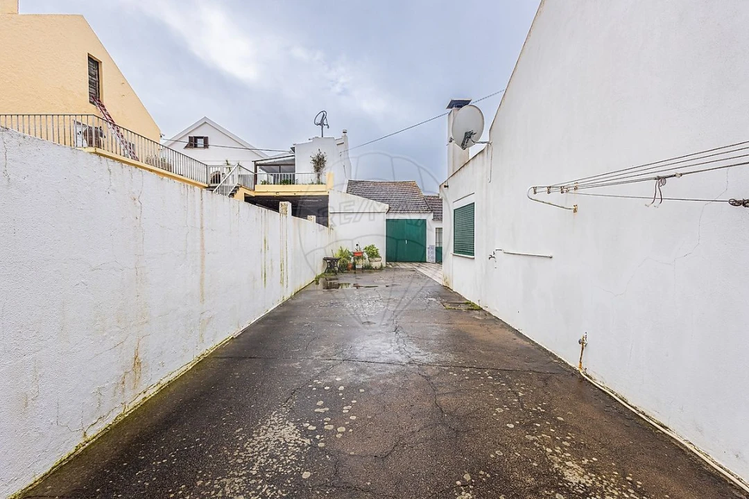 Moradia T2 para Venda em Aveiras de Cima Foto 13