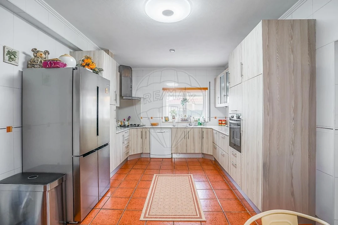 Moradia T3 para Venda em Rio Maior Foto 1