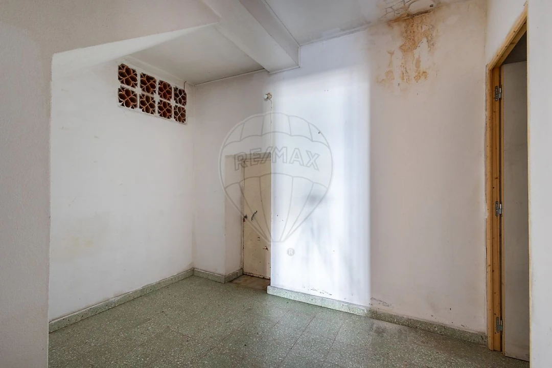 Moradia T5 para Venda em Abrantes (São Vicente e São João) e Alferrarede Foto 5