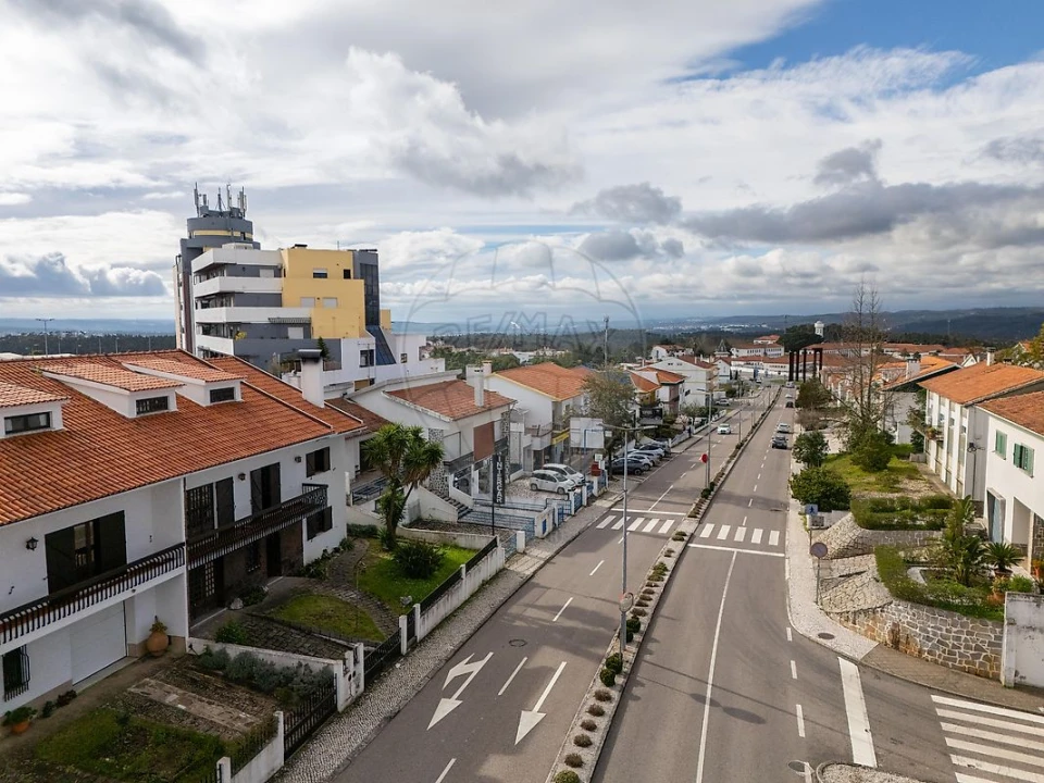 Moradia T5 para Venda em Abrantes (São Vicente e São João) e Alferrarede Foto 39