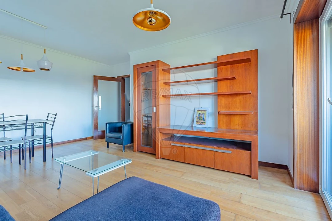 Apartamento T1 para Arrendamento em Paranhos Foto 14