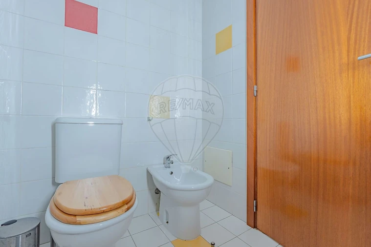 Apartamento T1 para Arrendamento em Paranhos Foto 7