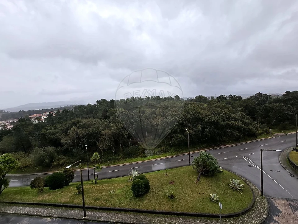 Apartamento T3 para Arrendamento em Eiras e São Paulo de Frades Foto 4