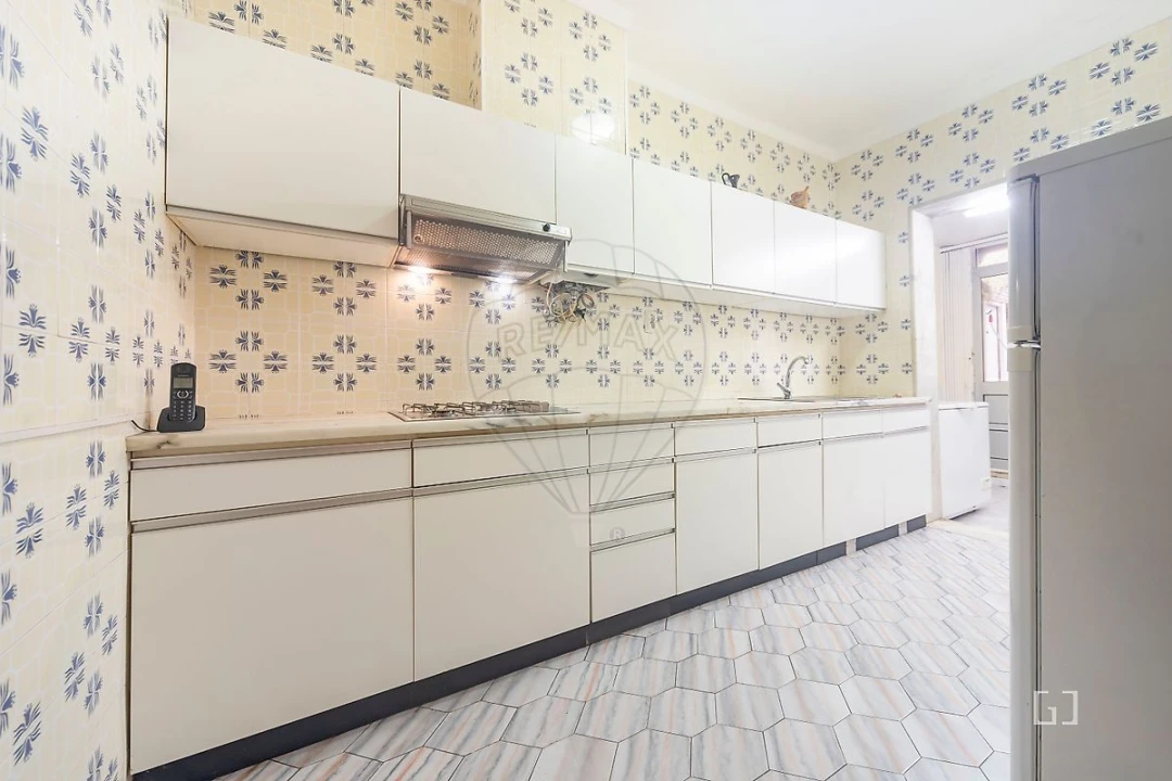 Apartamento T2 para Venda em Laranjeiro e Feijó Foto 18