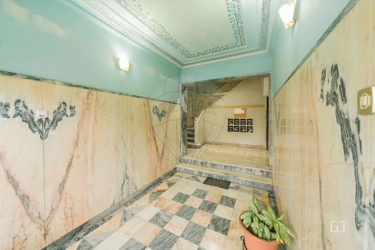 Apartamento T2 para Venda em Laranjeiro e Feijó Foto 6