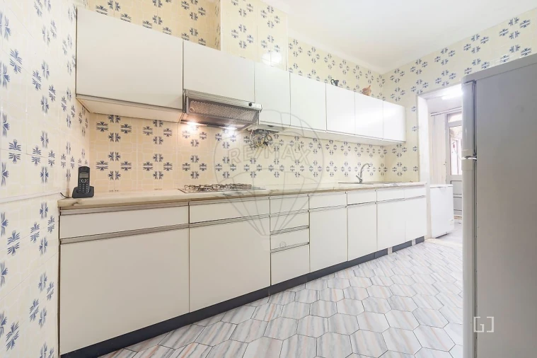 Apartamento T2 para Venda em Laranjeiro e Feijó Foto 18