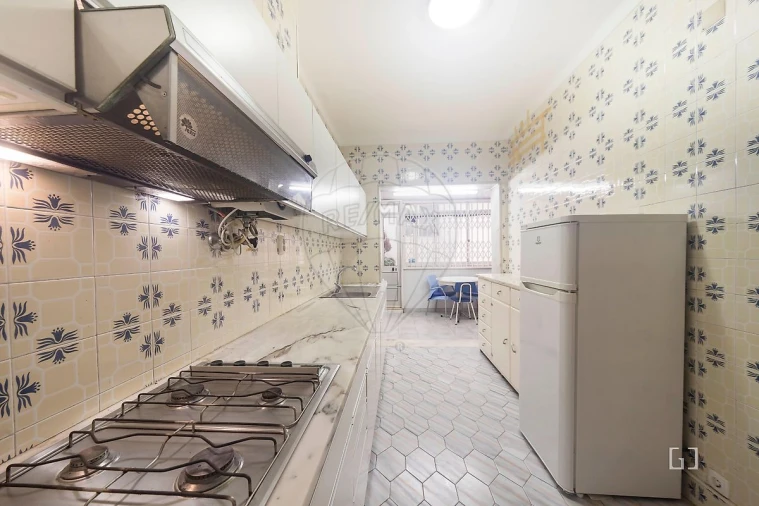 Apartamento T2 para Venda em Laranjeiro e Feijó Foto 20