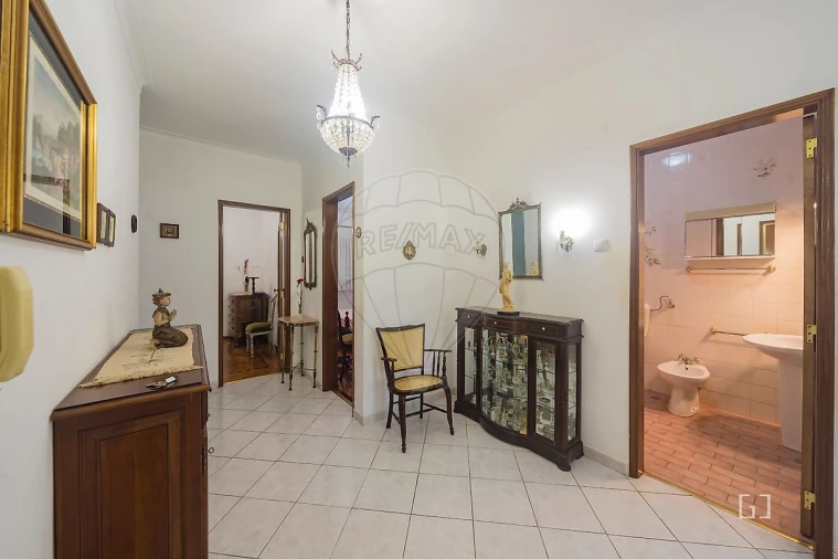 Apartamento T2 para Venda em Laranjeiro e Feijó Foto 14