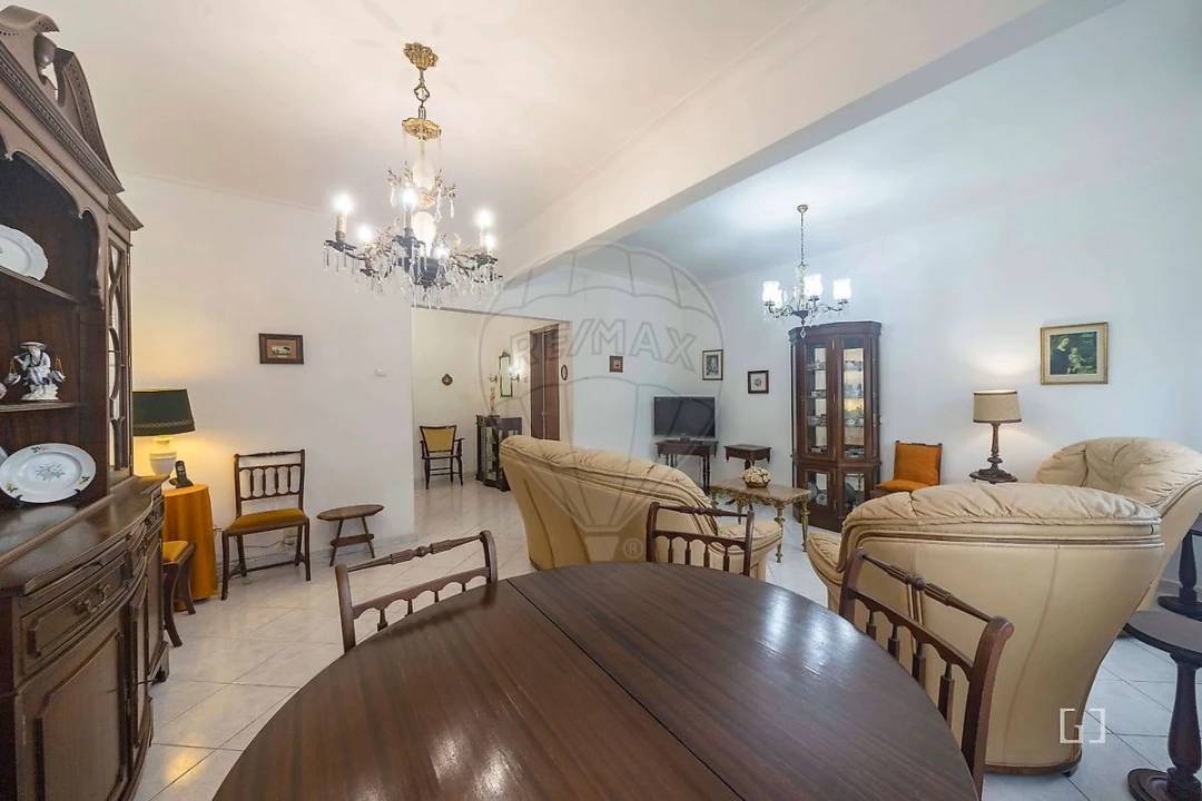 Apartamento T2 para Venda em Laranjeiro e Feijó Foto 16