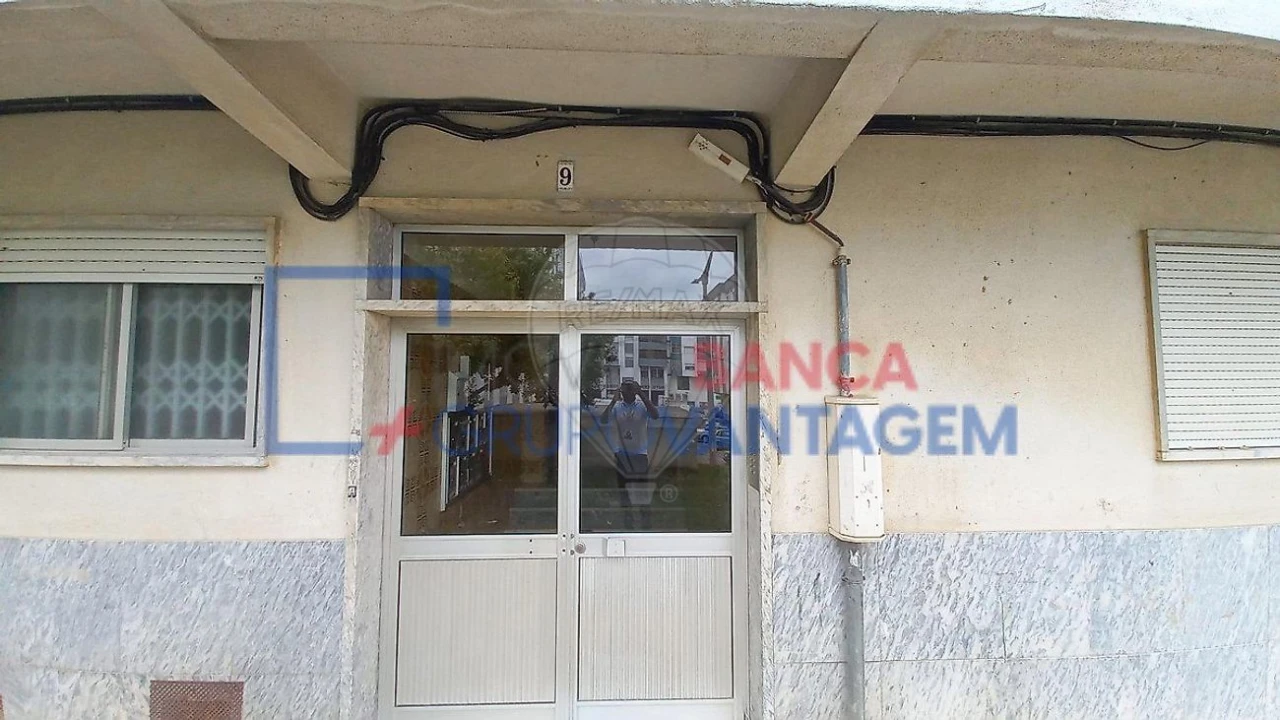 Apartamento T3 para Venda em Seixal, Arrentela e Aldeia de Paio Pires Foto 10