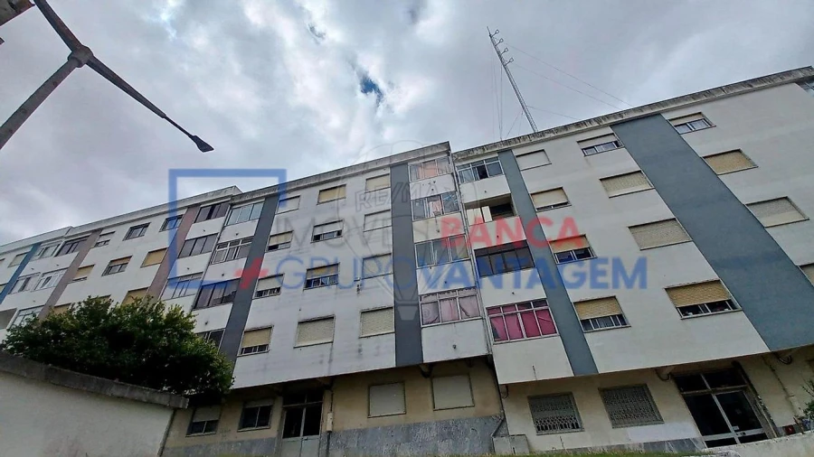 Apartamento T3 para Venda em Seixal, Arrentela e Aldeia de Paio Pires Foto 6
