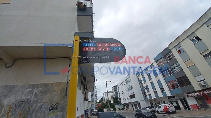 Apartamento T3 para Venda em Seixal, Arrentela e Aldeia de Paio Pires Foto 8