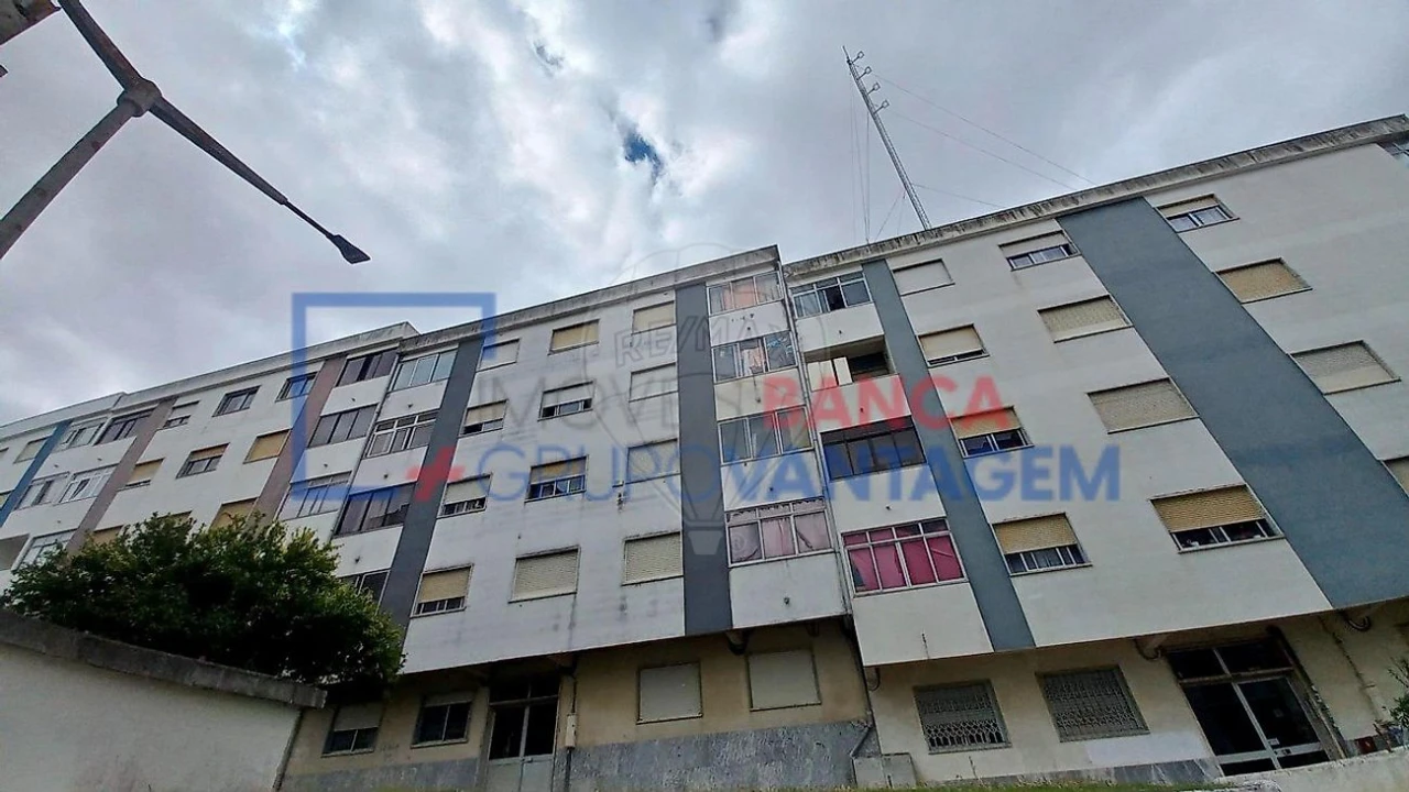 Apartamento T3 para Venda em Seixal, Arrentela e Aldeia de Paio Pires Foto 6