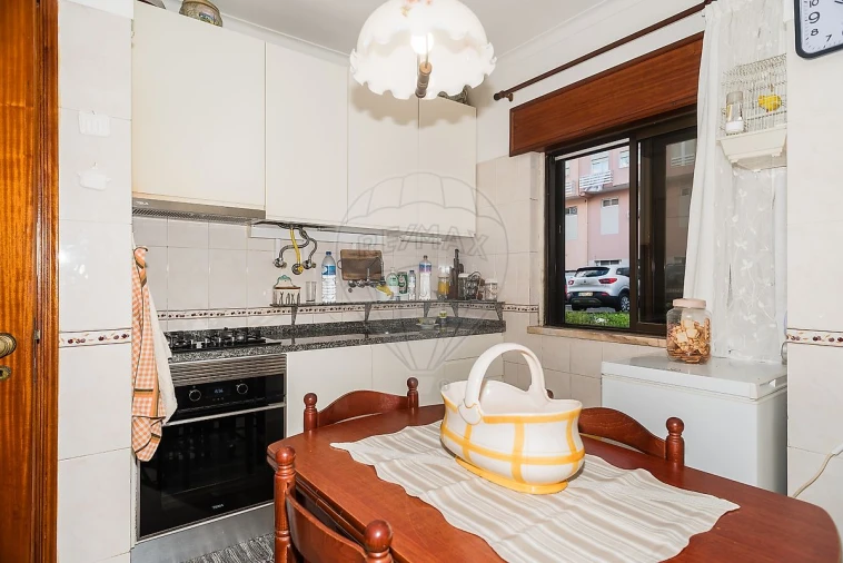 Apartamento T3 para Venda em Rio de Mouro Foto 15