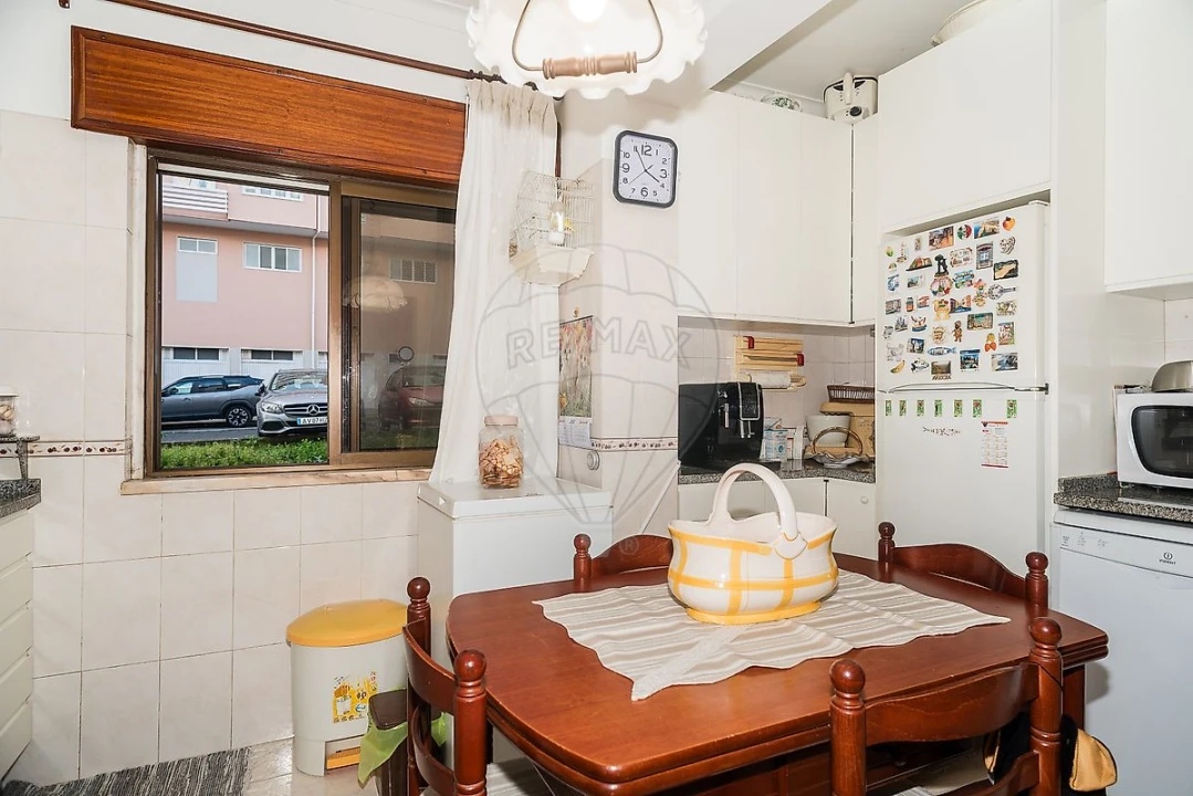Apartamento T3 para Venda em Rio de Mouro Foto 14