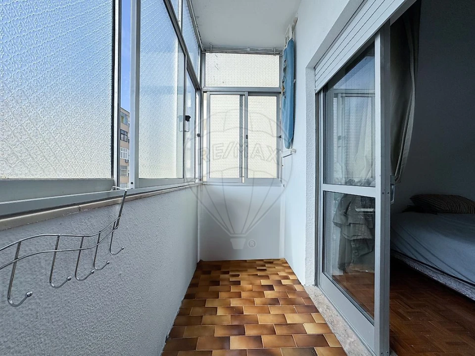 Apartamento T2 para Venda em Amora Foto 14