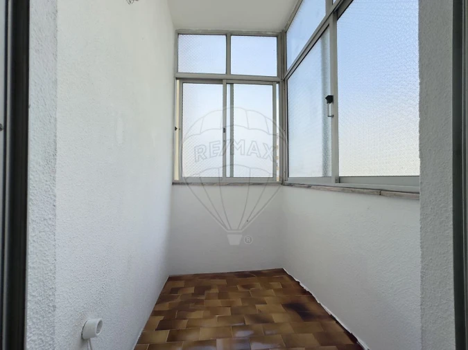 Apartamento T2 para Venda em Amora Foto 11