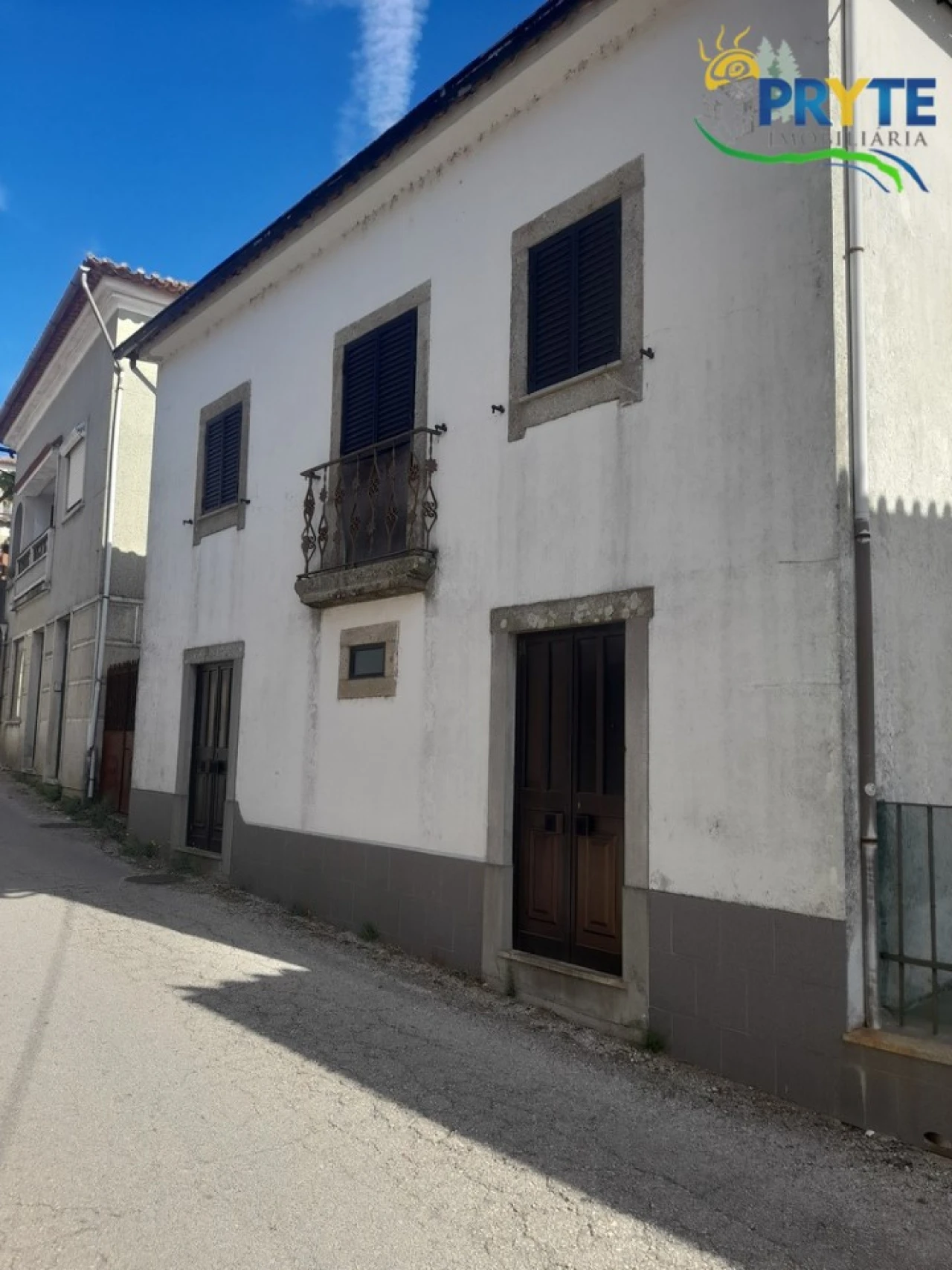 Moradia T3 para Venda em Castanheira de Pêra e Coentral Foto 1