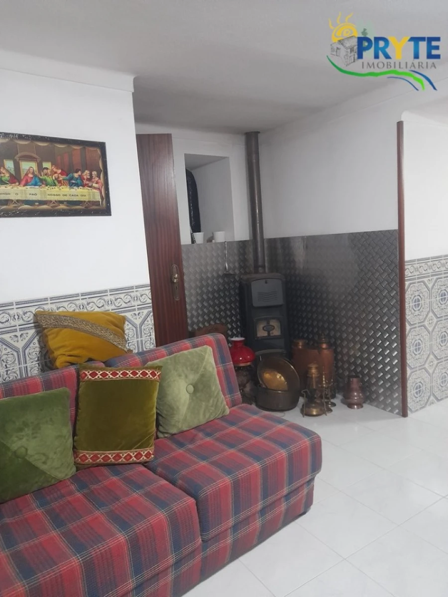 Moradia T3 para Venda em Castanheira de Pêra e Coentral Foto 7