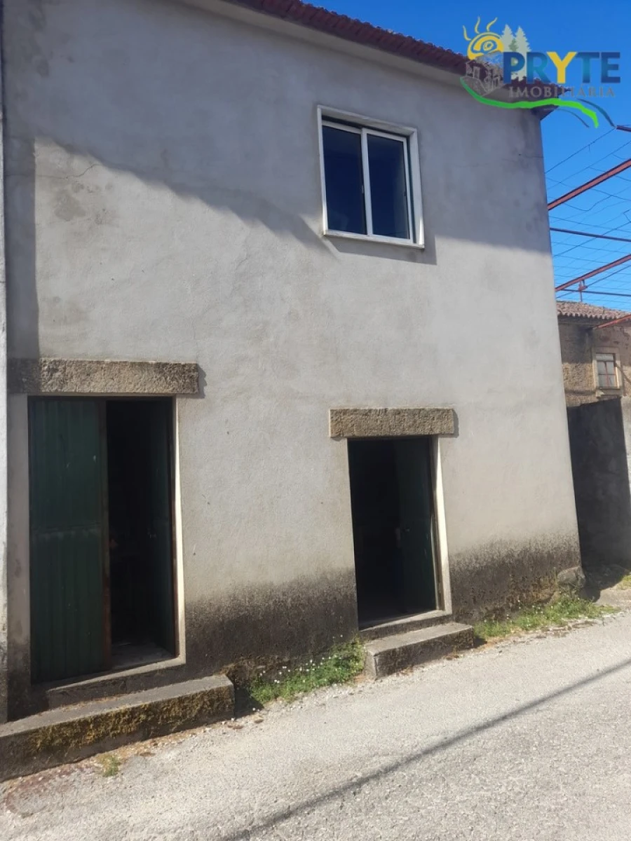 Moradia T3 para Venda em Castanheira de Pêra e Coentral Foto 35