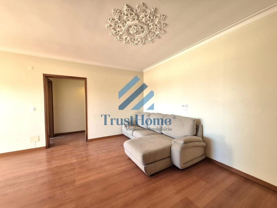 Apartamento T2 para Venda em Queluz e Belas Foto 11