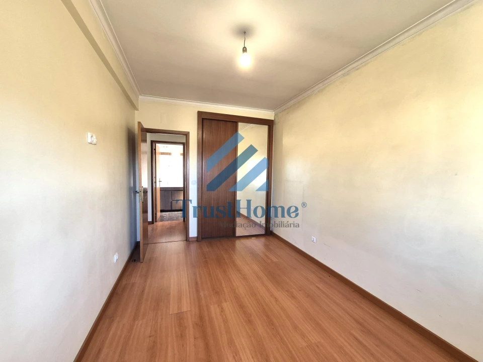 Apartamento T2 para Venda em Queluz e Belas Foto 18