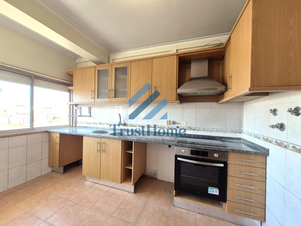 Apartamento T2 para Venda em Queluz e Belas Foto 9