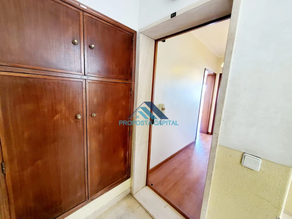 Apartamento T2 para Venda em Queluz e Belas Foto 31